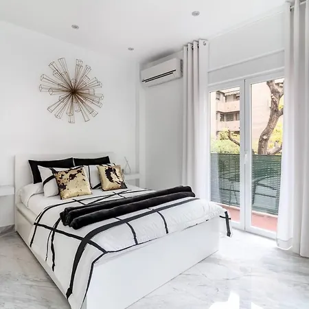 Apartment Plaza Menorca Granada