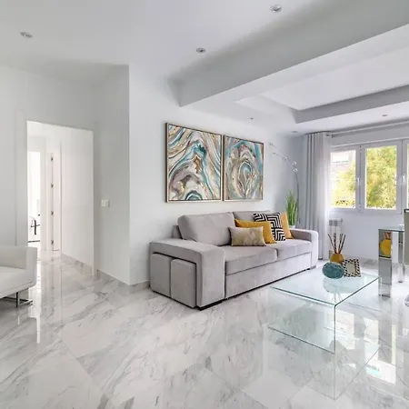 Plaza Menorca Apartman Granada